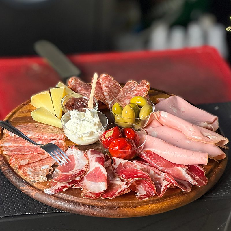 Tagliere di salumi e formaggi